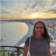 Profesora nativa de español con tres años de experiencia, preparación de exámenes internacionales. énfasis comunicativo y cultural